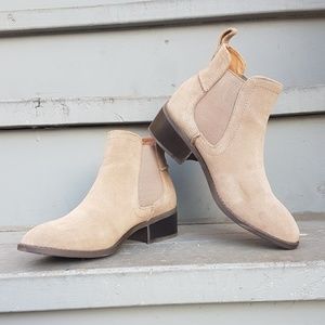 Steve Madden real suede Chelsea booties